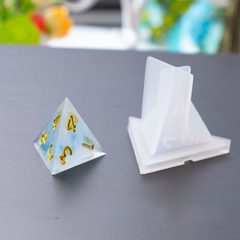 Moule à dés en résine 8 formes - Jewelry Making Game avis et prix